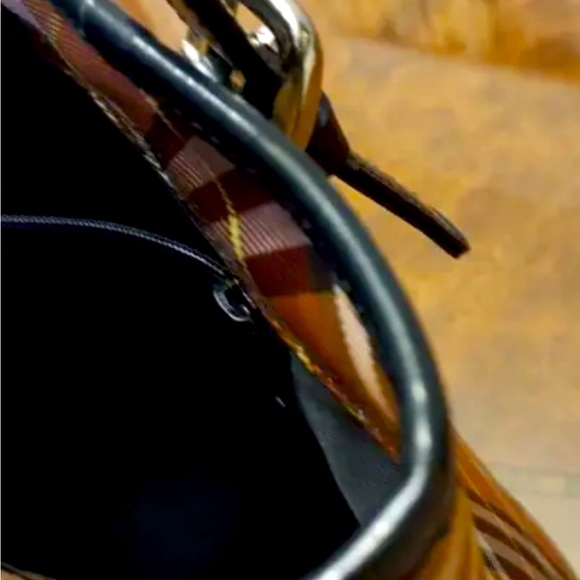 BURBERRY Bucket-shaped tote bag leather check ❤️🌹🌹 - Picture 5 of 13